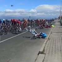 Bisiklet turunda akılalmaz kaza!