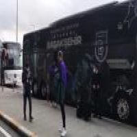 Paris Saint Germain - Başakşehir maçı durdu