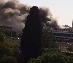 İzmir’de tekstil fabrikasında yangın!