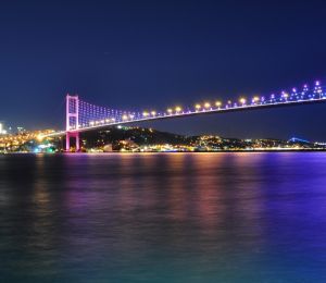 İstanbul Boğazı gemi trafiğine kapatıldı