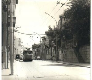 Mithat Paşa Caddesi