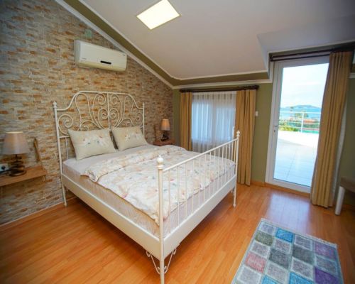 Urla Zeytin Otel