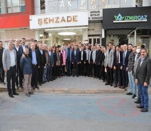AK Parti İzmir'den Ramazan'da yoğun mesai
