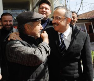 AK Partili Sürekli: Menderes AK Belediyeciliği özlüyor