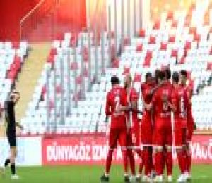 Antalyaspor'da tedavileri devam eden futbolcular kuvvet çalışması yaptı