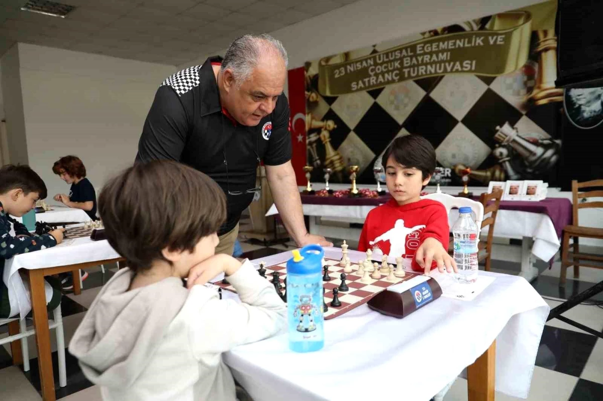 23 Nisan'da Ahmet Akın Kültür Merkezi'nde Satranç Turnuvası Düzenlendi