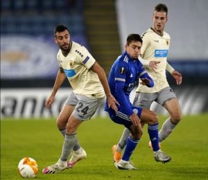 Cengiz Ünder attı, Leicester evinde AEK'yı mağlup etti