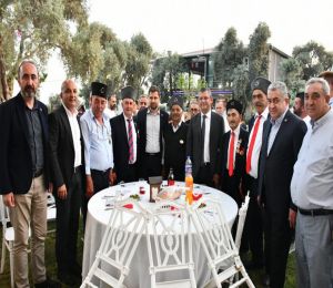 CHP İzmir’den örgütü buluşturan dayanışma yemeği