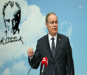 CHP'li Öztrak'tan Bakan Nebati'ye "TL'de dip" eleştirisi