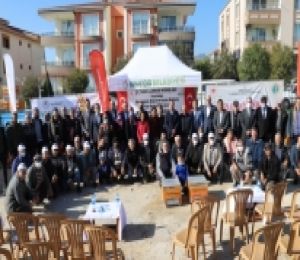 İzmir İl Tarım ve Orman Müdürlüğü’nün Küçükbaş ve Kovan Dağıtımı Töreni Bayındır’da Yapıldı 