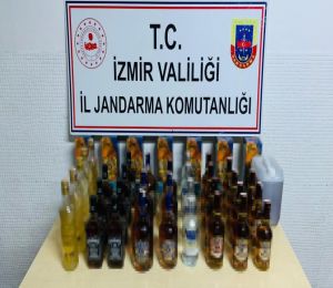 İzmir’de yılbaşı öncesi sahte ve kaçak alkol operasyonu