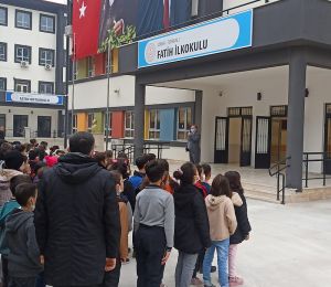 Vali Köşger müjdeledi: Fatih İlkokulu’nda ilk ders zili çaldı