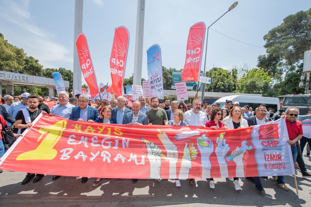 2 yıl aradan sonra İzmir'de coşkulu 1 Mayıs