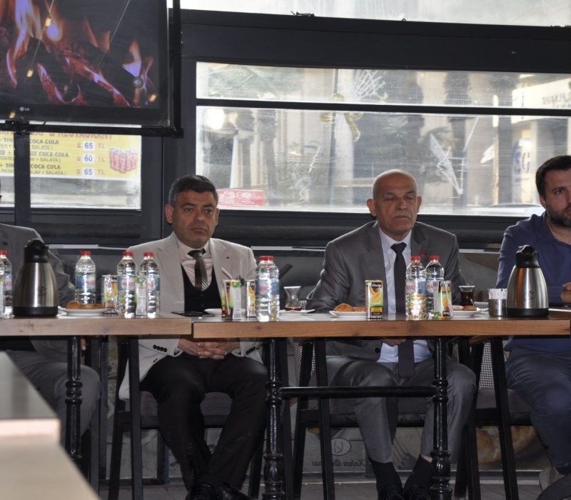 Kent ve Demokrasi Derneği engellenen bireyler ve aileleriyle buluştu