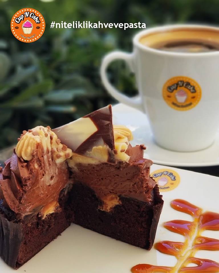 Cup N Cake Fotoğrafları