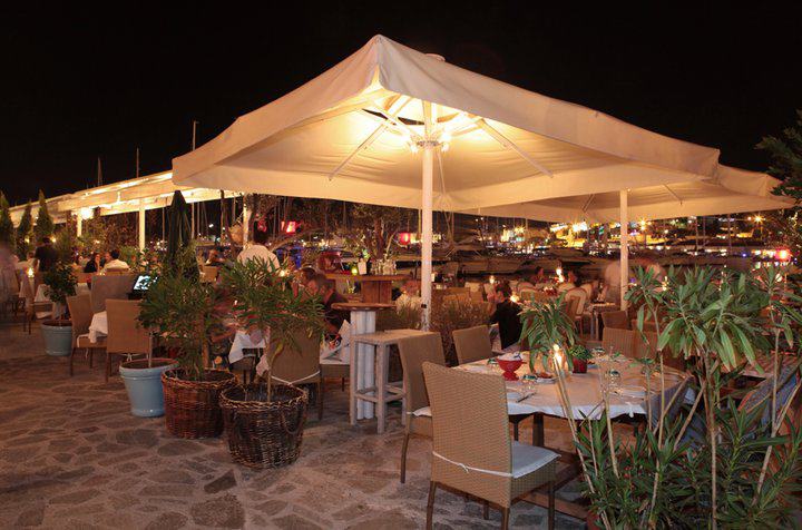 Tuval Çeşme Marina Fotoğrafları