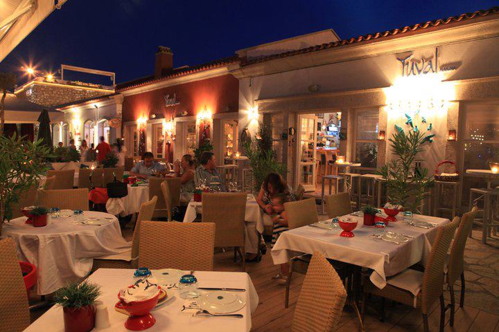 Tuval Çeşme Marina Fotoğrafları