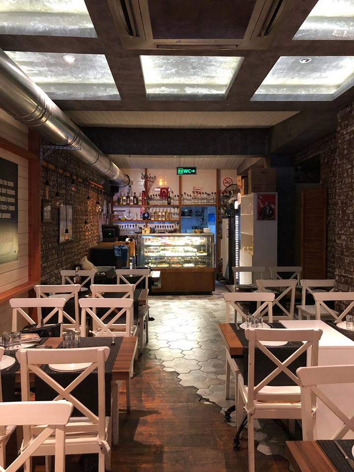 Eski Agora Meyhanesi Fotoğrafları