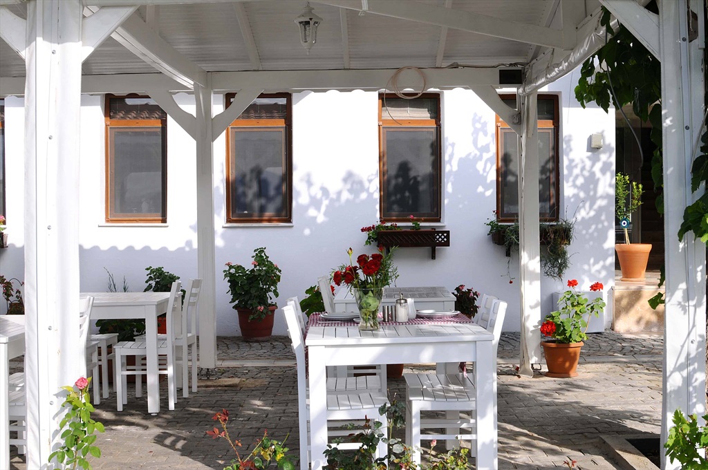 Teos Lodge Pansiyon & Restaurant Fotoğrafları