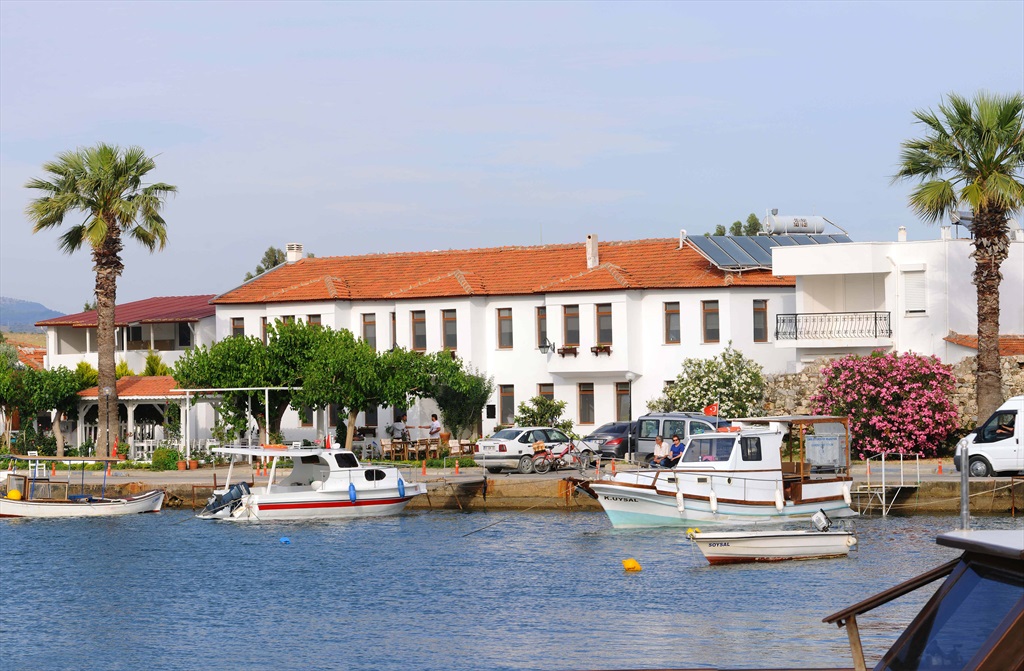 Teos Lodge Pansiyon & Restaurant Fotoğrafları