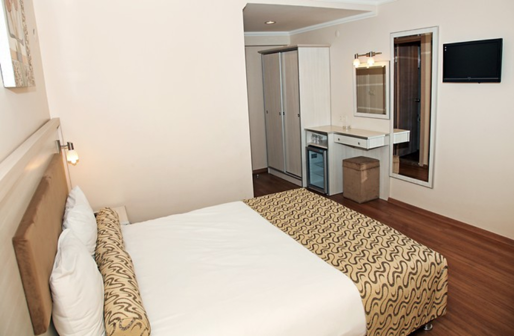 Grand Zeybek Otel Fotoğrafları