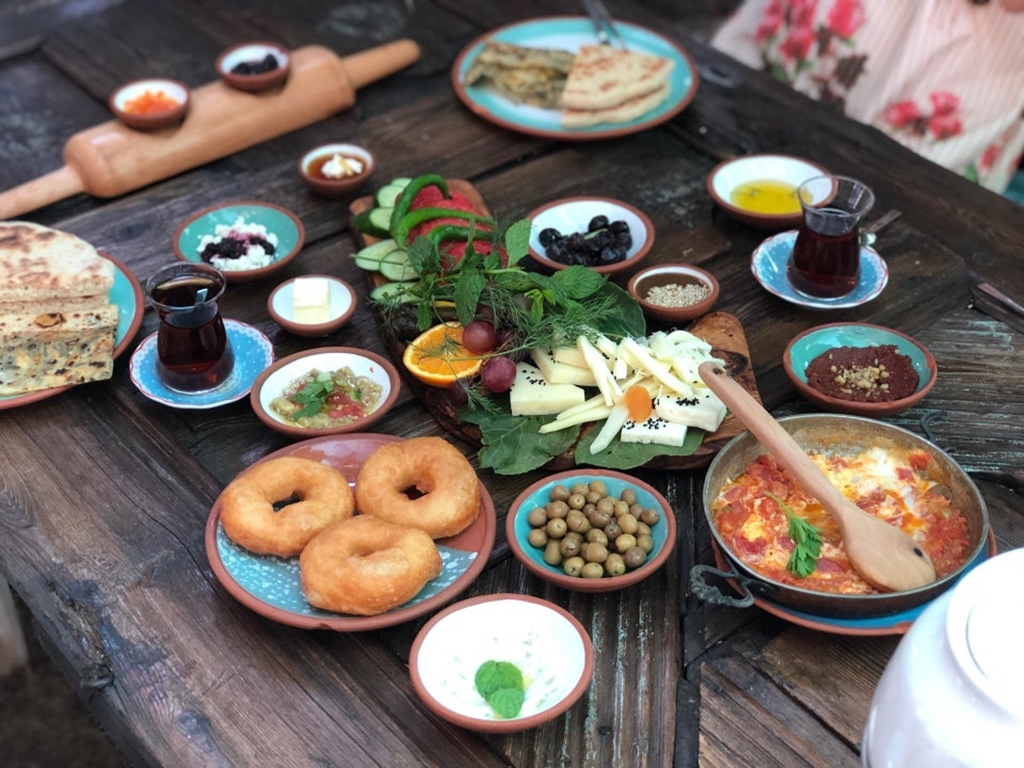 Bazlama Kahvaltı Fotoğrafları