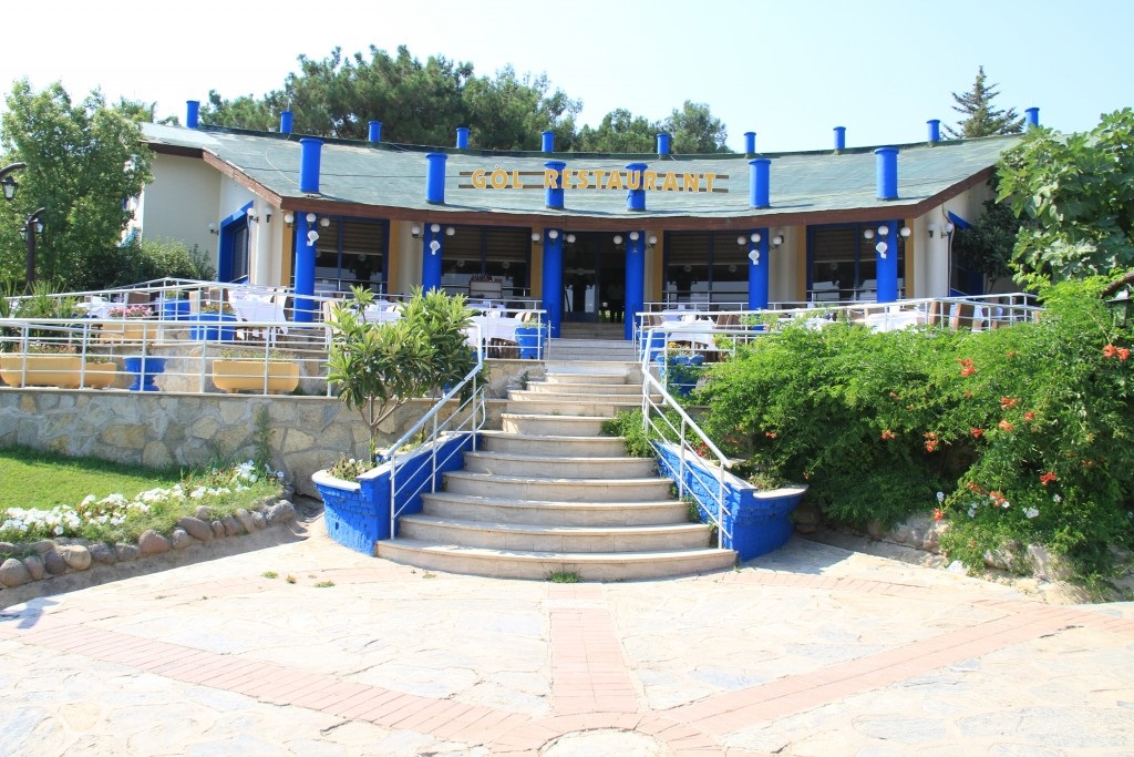 Göl Restoran Fotoğrafları