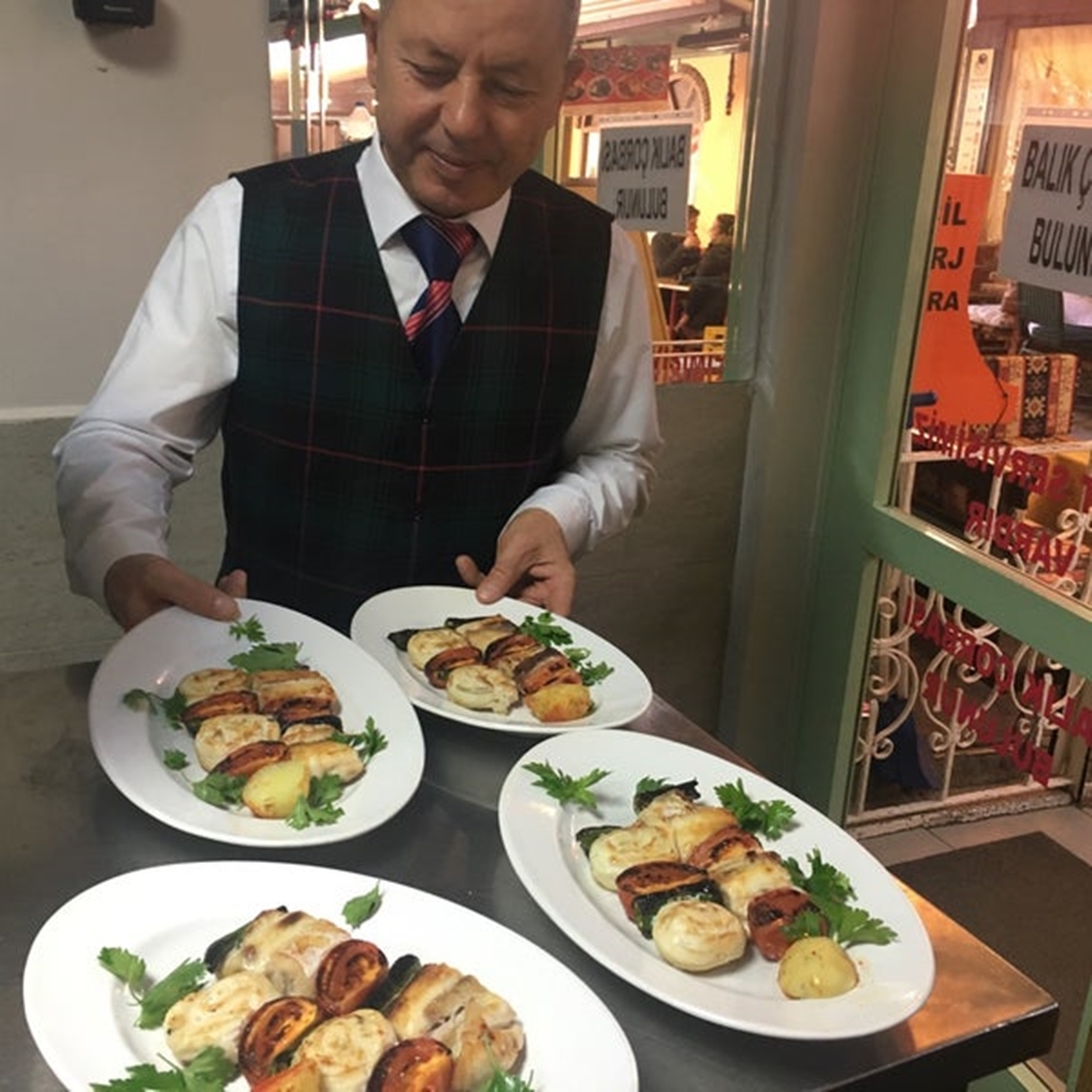 Balık Pişiricisi Ahmet Usta Hisarönü Fotoğrafları