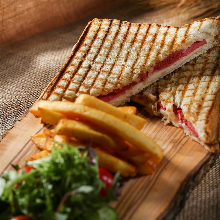 Qule Lounge Cafe Fotoğrafları