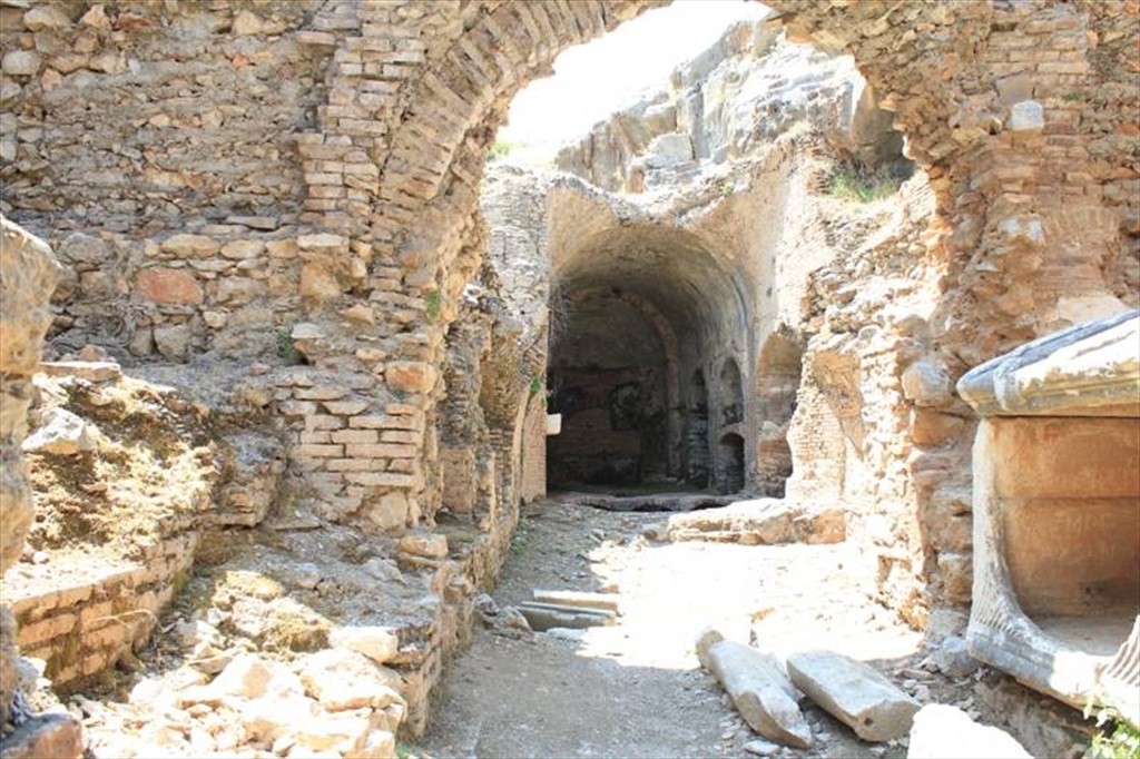 Yedi Uyurlar Mağarası Fotoğrafları