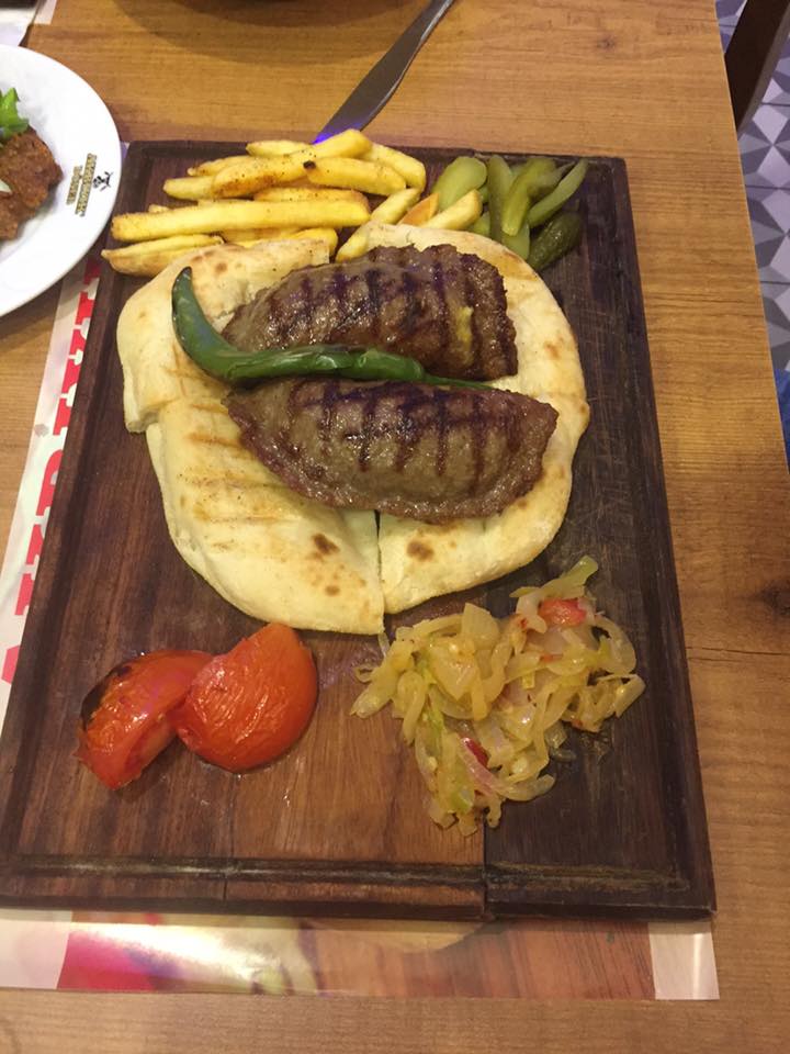 Akbıyık Döner Fotoğrafları