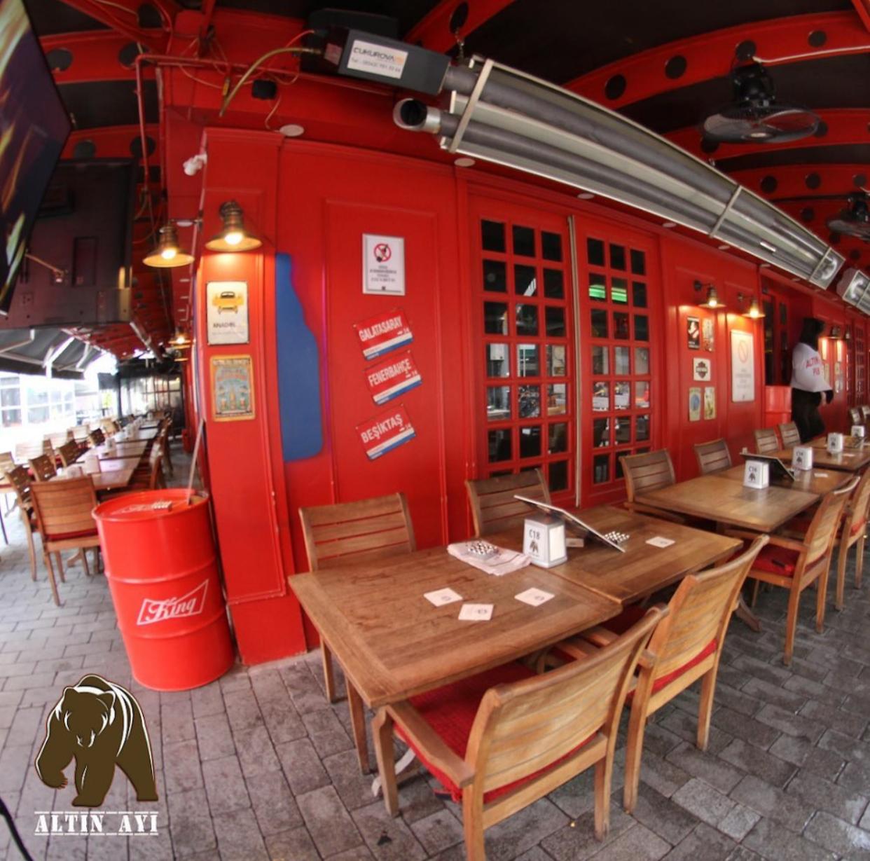 Altın Ayı Pub Fotoğrafları