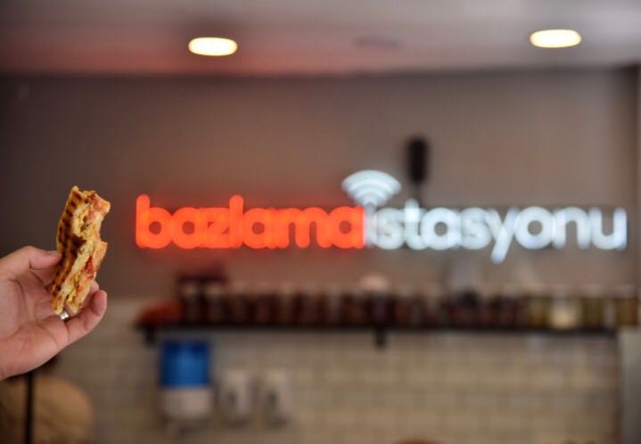 Bazlama İstasyonu Karşıyaka Fotoğrafları