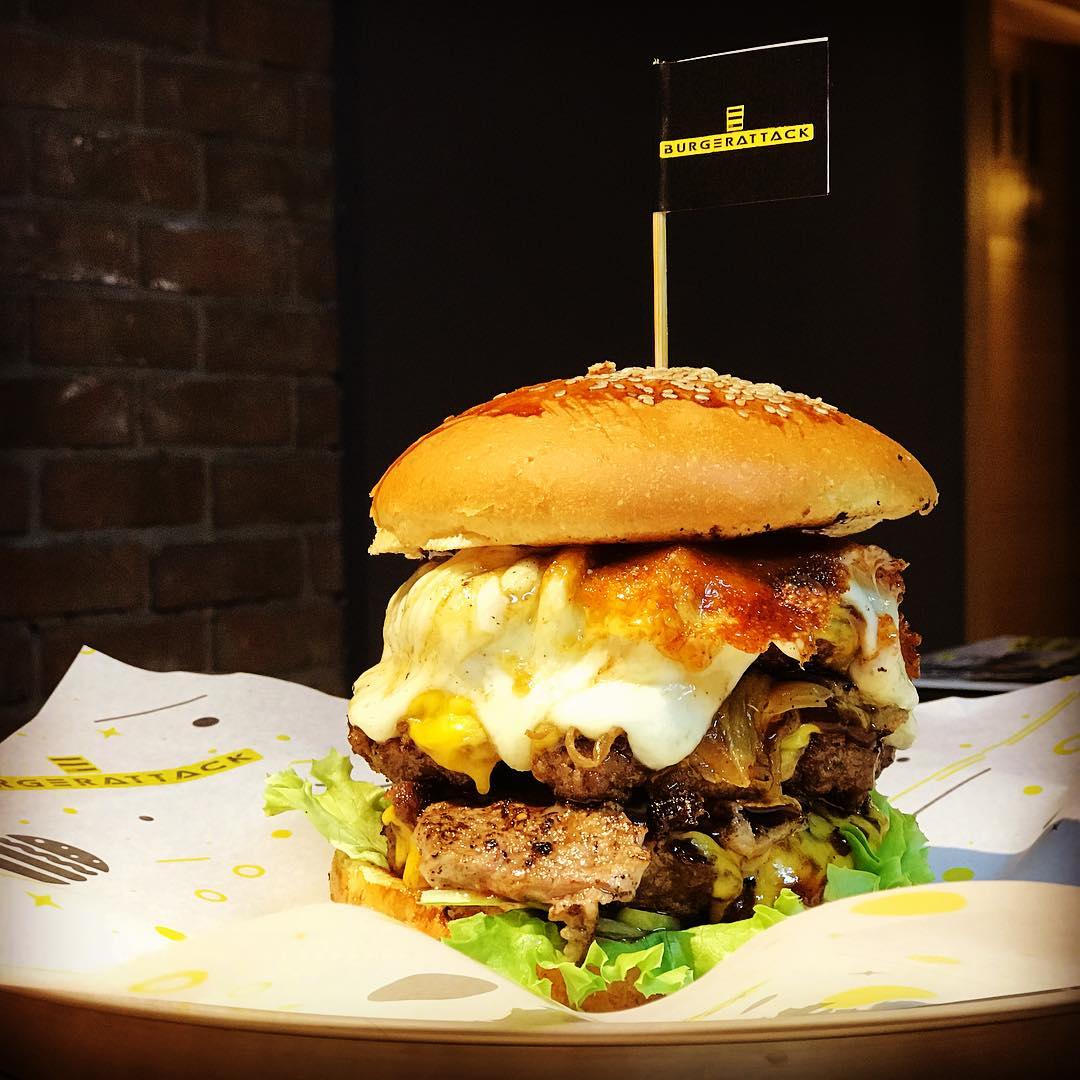 Burger Attack Fotoğrafları