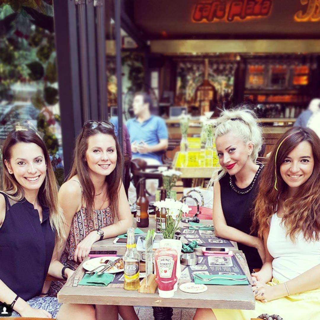 Cafe Plaza Bomonti Fotoğrafları