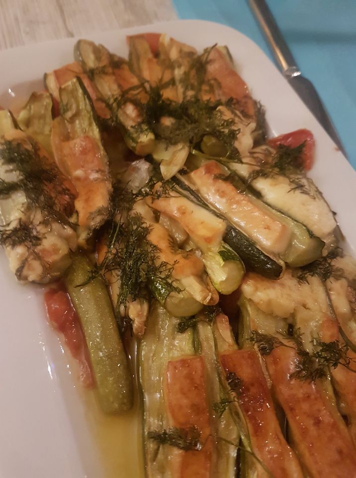 Defne Yaprağı Çeşme Fotoğrafları