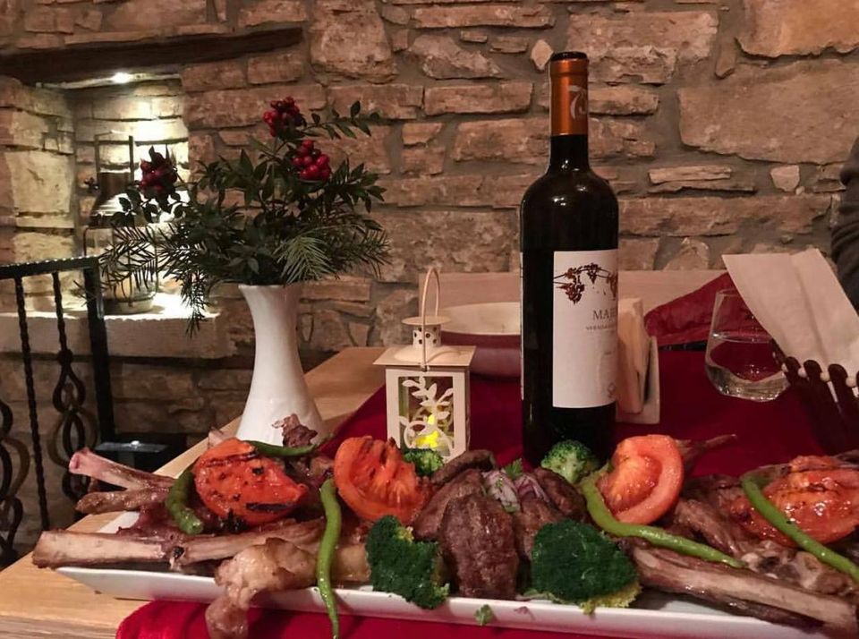 Defne Yaprağı Çeşme Fotoğrafları