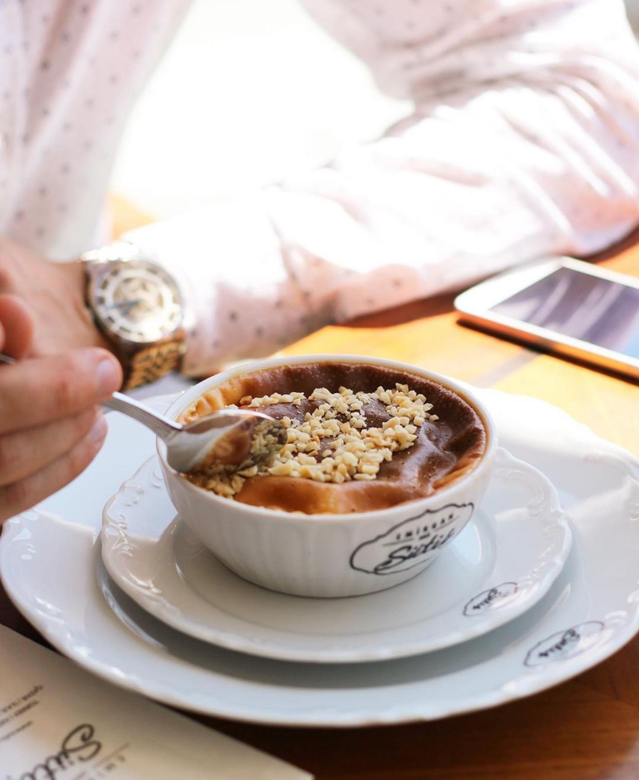 Emirgan Sütiş Point Bornova Fotoğrafları