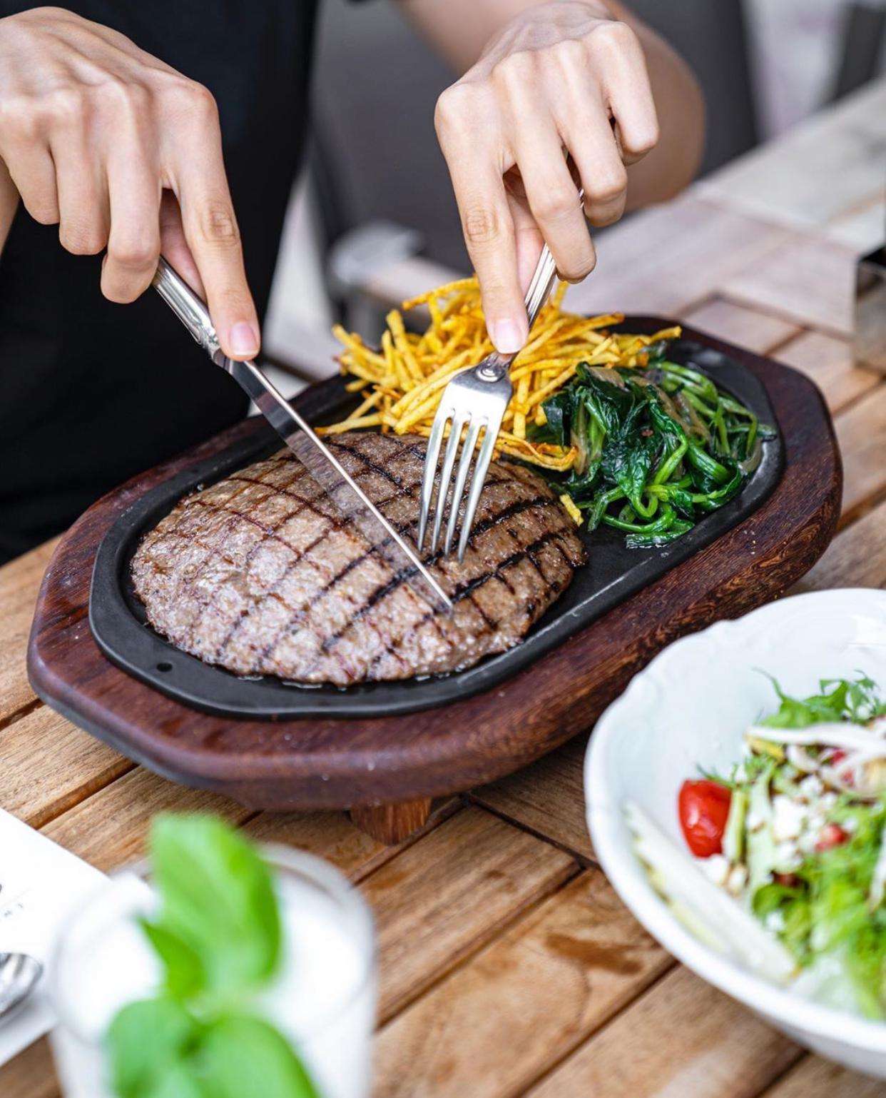 Emirgan Sütiş Point Bornova Fotoğrafları