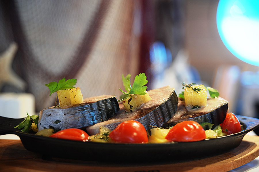 Swissotel Büyük Efes Aquarium Restaurant Fotoğrafları
