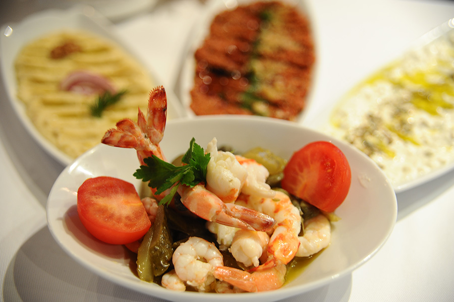 Swissotel Büyük Efes Aquarium Restaurant Fotoğrafları