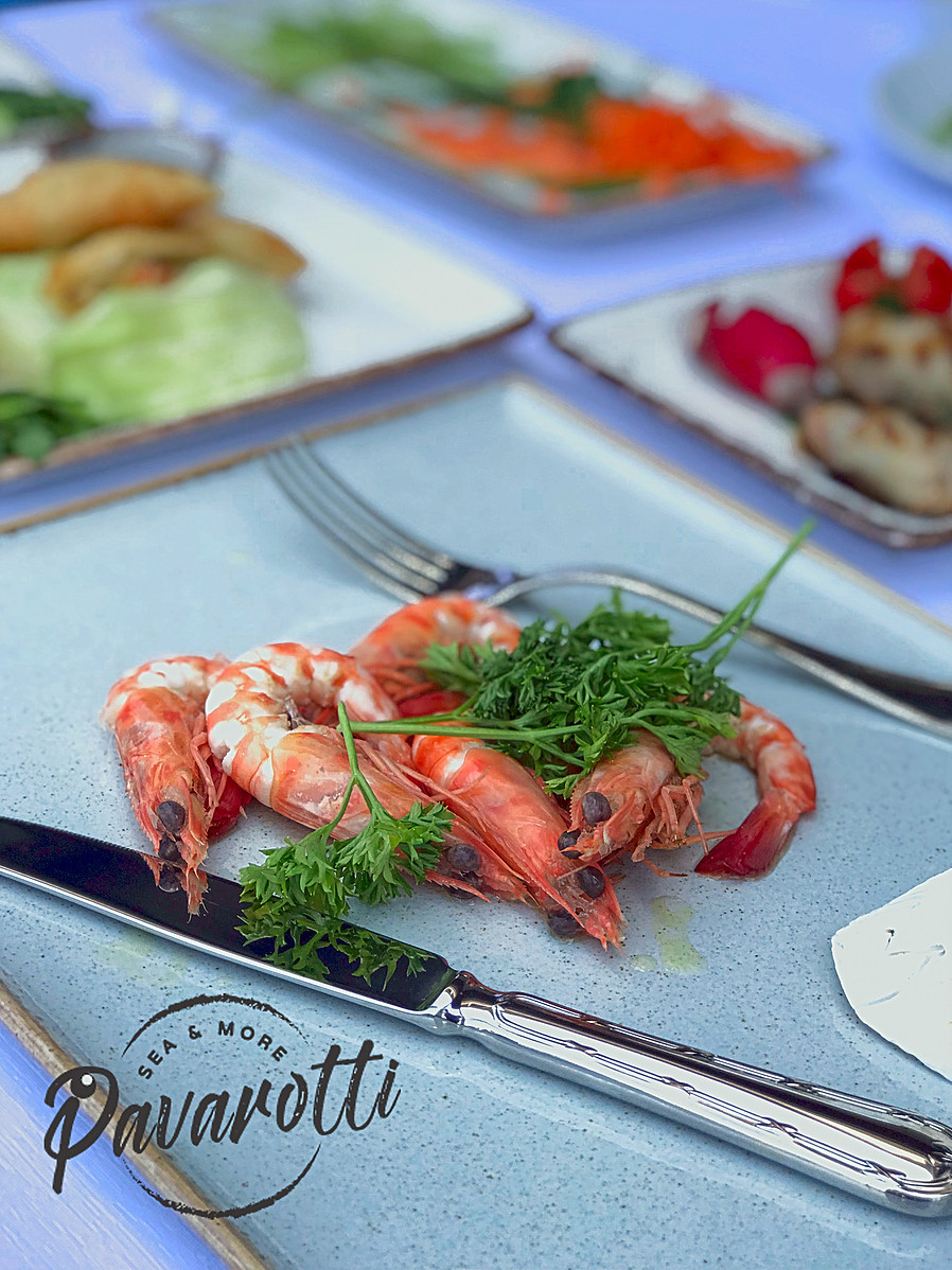 Pavarotti Sea & More Fotoğrafları